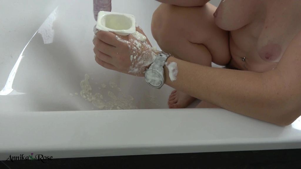 sexy foto nr. 7 von Messy mit Uhr und Dildo