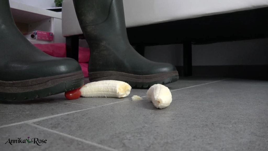 sexy foto nr. 6 von Crushing in Gummistiefel und Wetlook