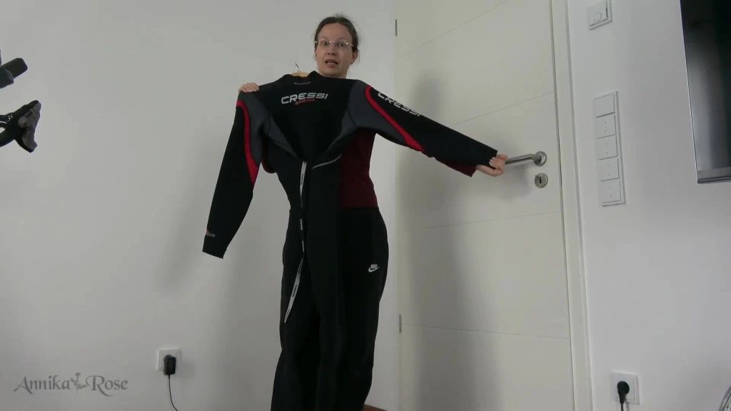 sexy foto nr. 1 von Ich ziehe mein Neopren an