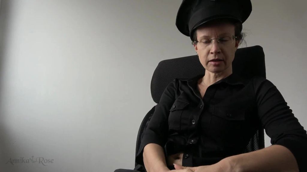 sexy foto nr. 1 von Du bekommst eine Anzeige wegen Erregung öffentlichen Ärgerni