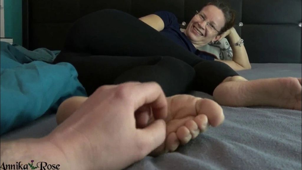 sexy foto nr. 10 von Ich werde ausgekitzelt!