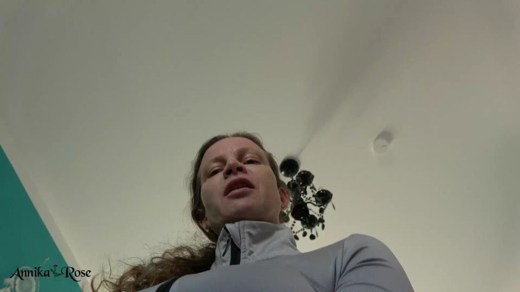 sexy foto nr. 1 von Facesitting - du liegst unter mir