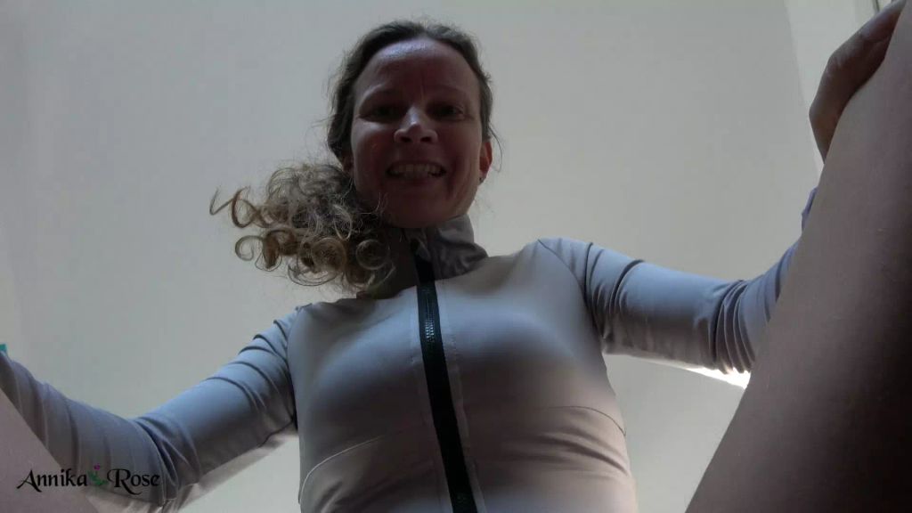 sexy foto nr. 5 von Facesitting - du liegst unter mir