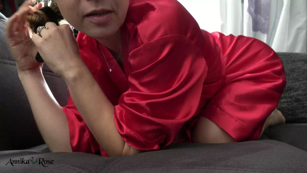 sexy foto nr. 2 von Schau mir in die Löcher, Kleiner!