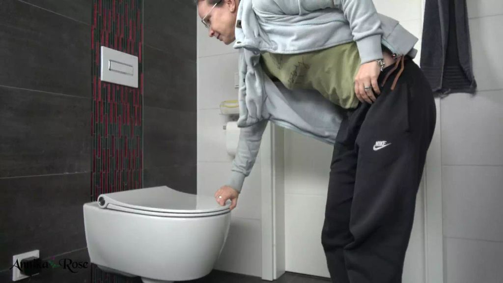 sexy foto nr. 2 von Ich pinkel' für dich.