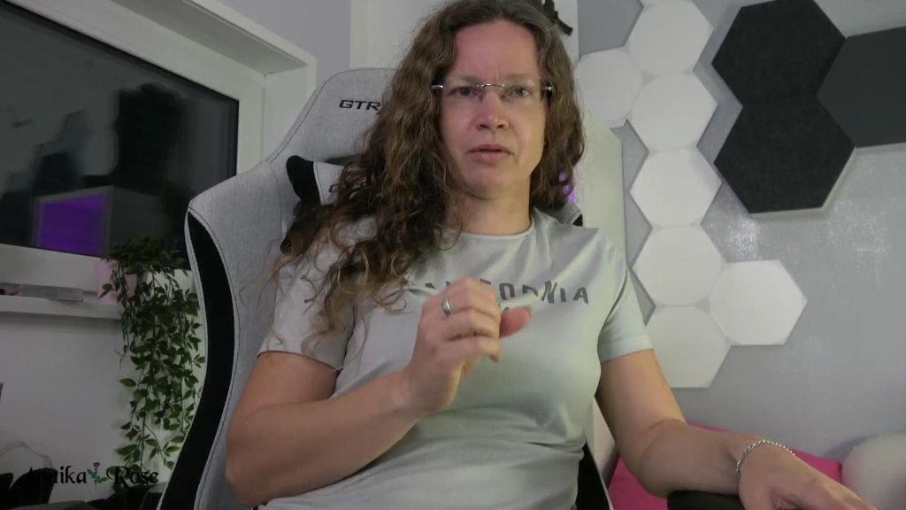 sexy foto nr. 2 von Vorher Muschi glotzen, dann KG!