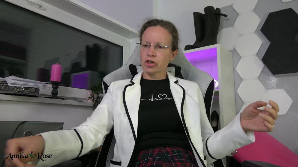 sexy foto nr. 3 von Ich zeige dir, was Loserpimmel wie du dürfen