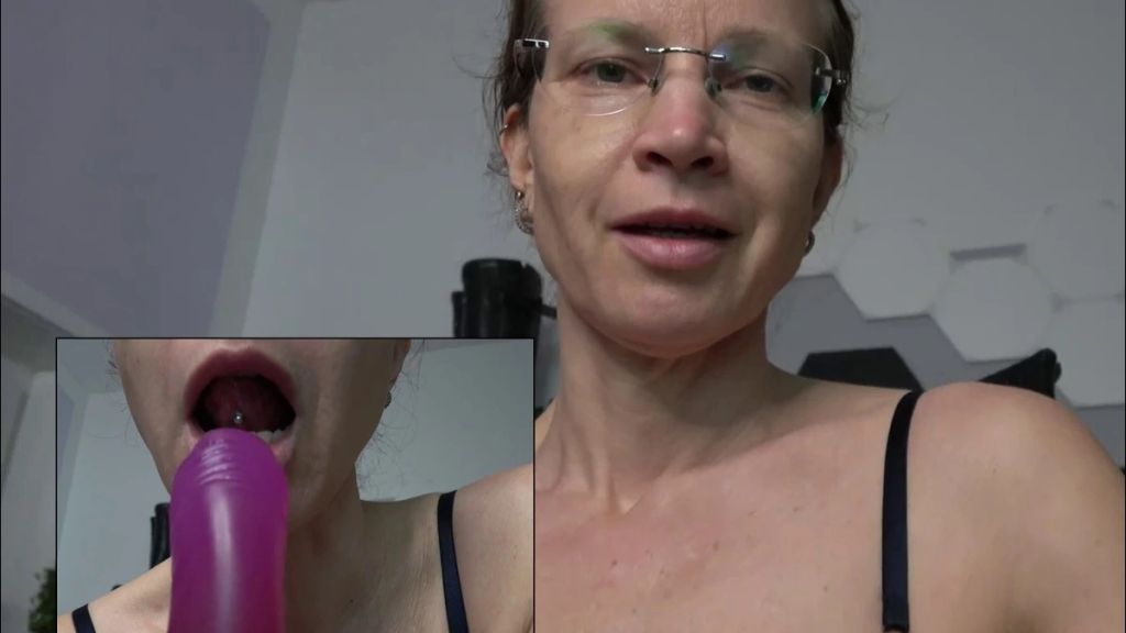 sexy foto nr. 10 von Hier lernst du blasen wie eine gute Sissy!