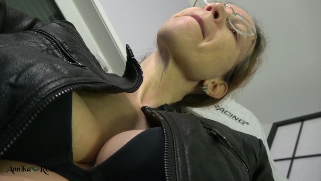 sexy foto nr. 5 von Schmuse auf meinem Schoß