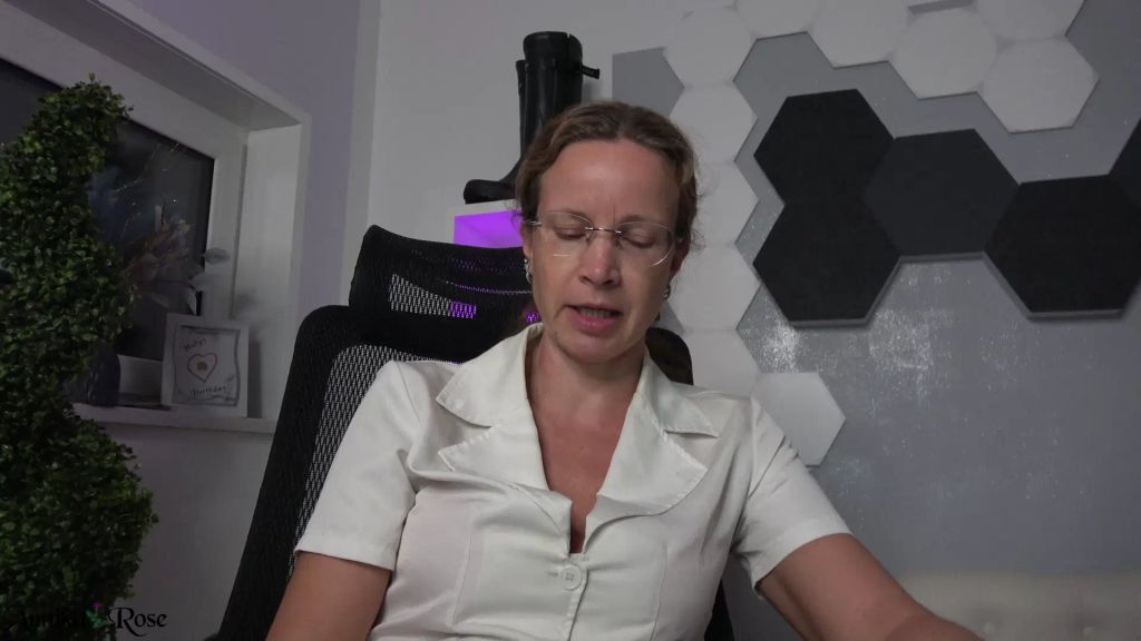 sexy foto nr. 2 von Die Nachkontrolle deiner Kastration