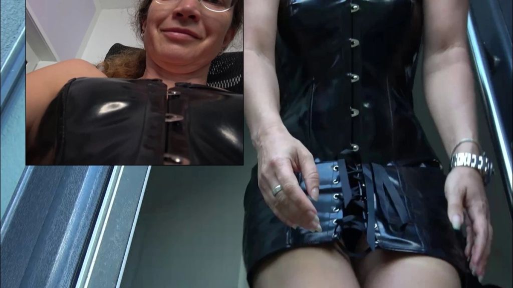 Vorschaubild 10 zum Video „Trash Fetisch“