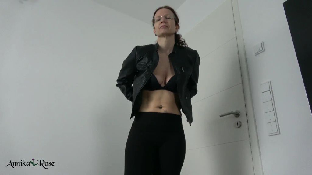 Vorschaubild 1 zum Video „In Leder werde ich dich ficken!“