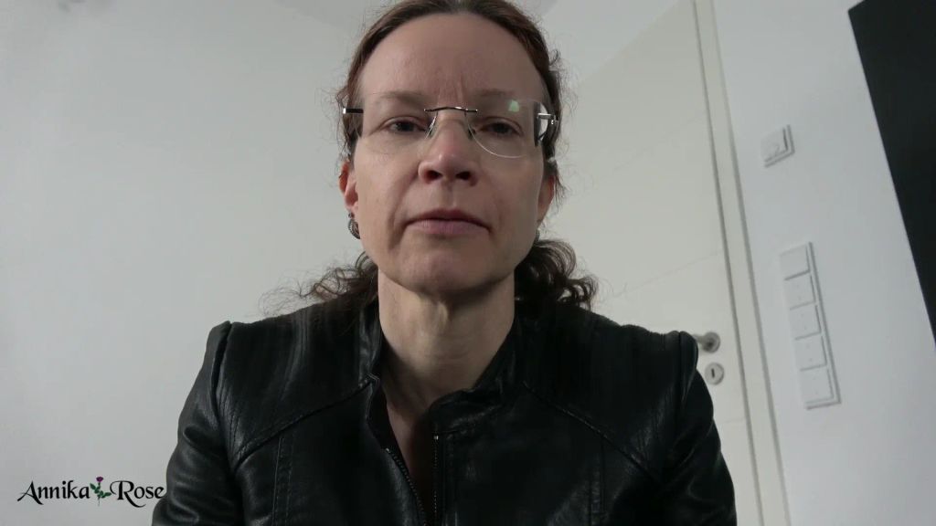 Vorschaubild 3 zum Video „In Leder werde ich dich ficken!“
