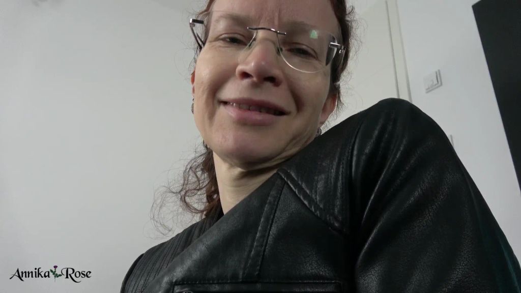 Vorschaubild 4 zum Video „In Leder werde ich dich ficken!“