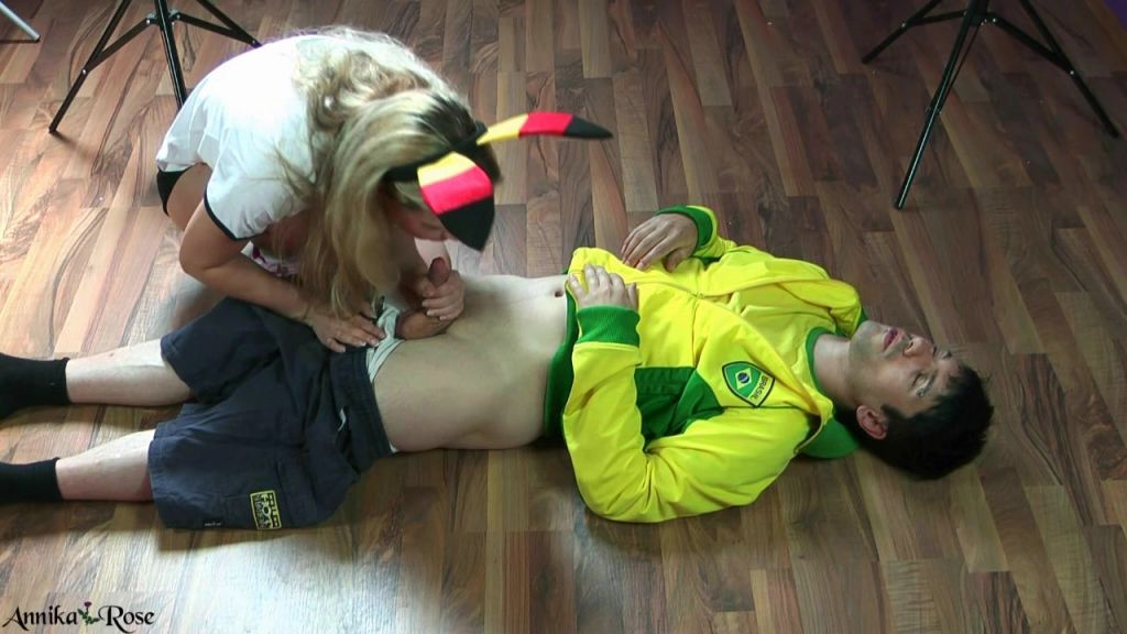 sexy foto nr. 4 von FussballUnfall