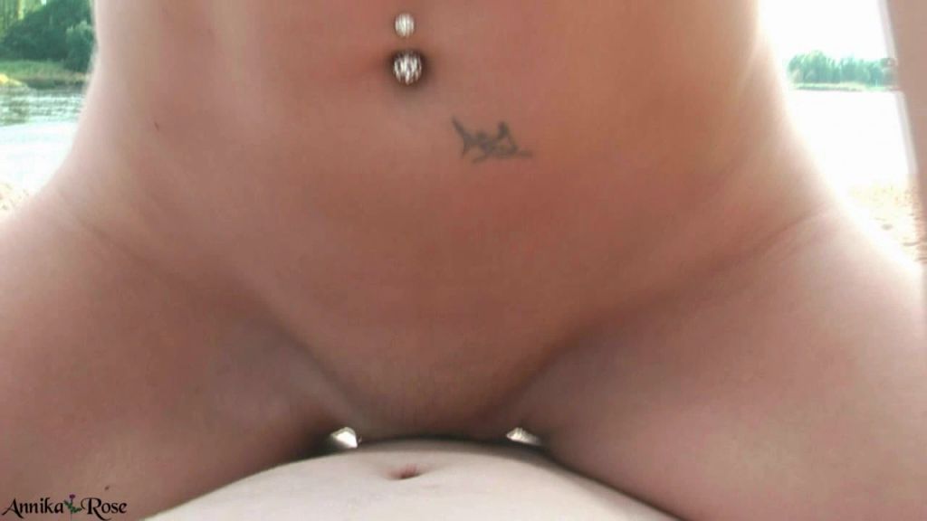 sexy foto nr. 9 von Public am Strand