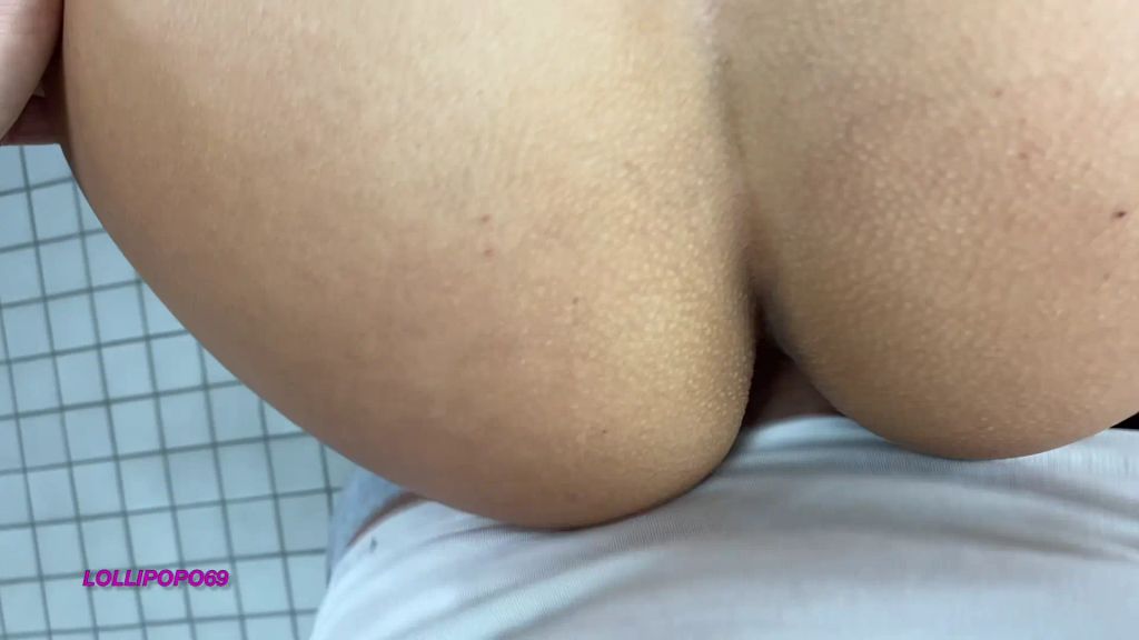 sexy foto nr. 5 von HILFE....Er will mir an die Pussy
