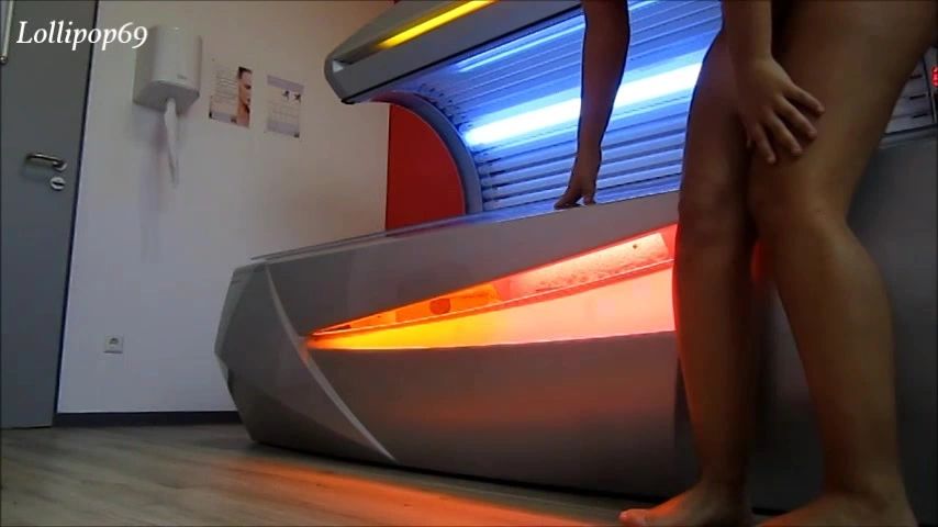 sexy foto nr. 2 von Extrem Pissen im Sonnenstudio.!