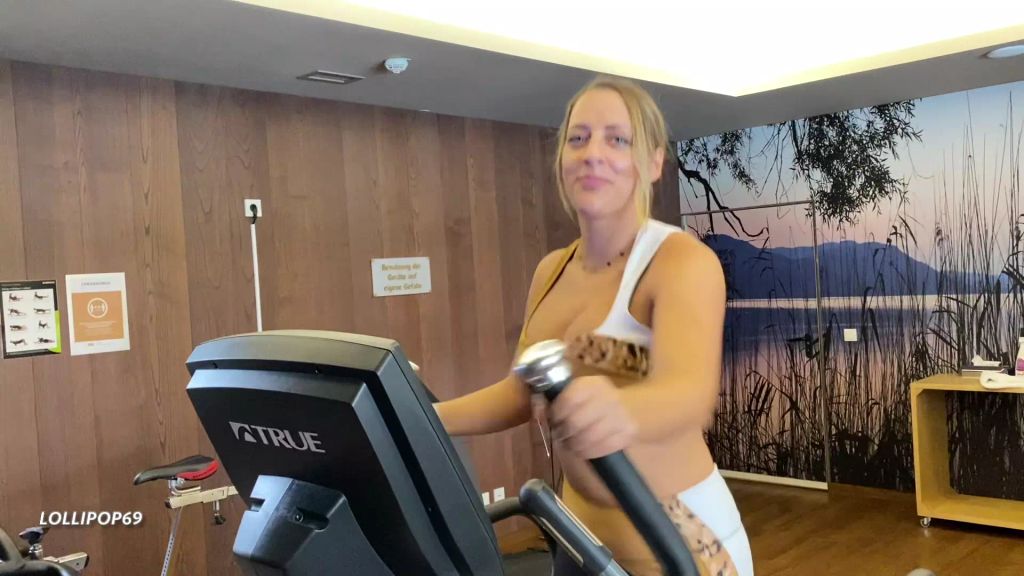 sexy foto nr. 2 von Vom Hotelgast zum Sexworkout überredet