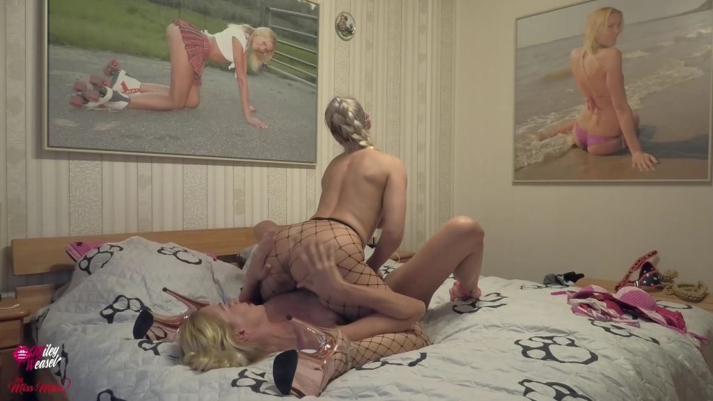 sexy foto nr. 5 von Versaute Blondinen treiben es bis zur Erschöpfung !!!
