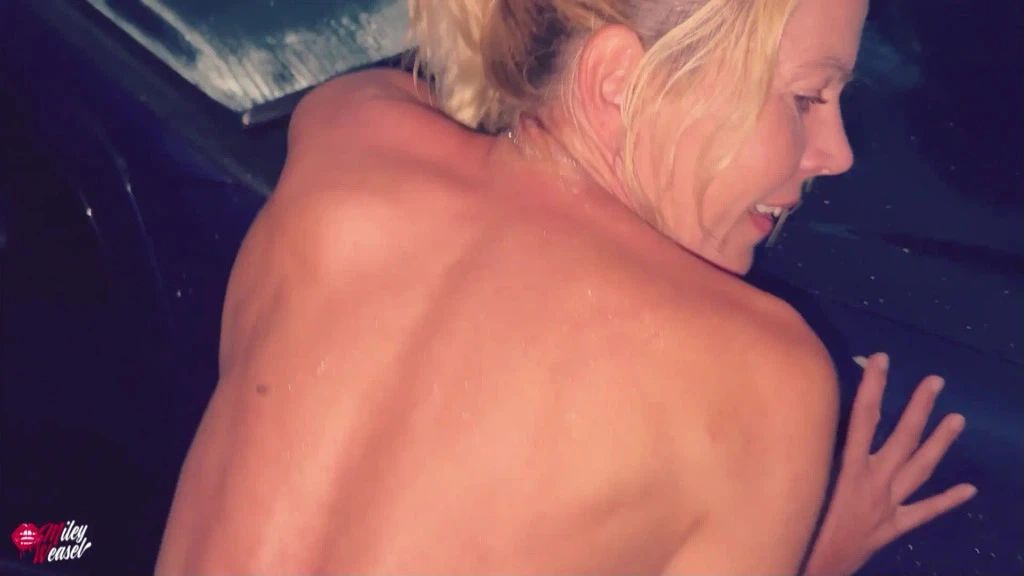 sexy foto nr. 10 von Krasser Arschfick im Unwetter!! Fremder Typ nimmt mich !!