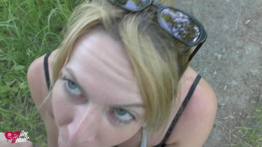 sexy foto nr. 4 von Versauter gehts nicht...quer durch den Stadtpark gefickt !!!