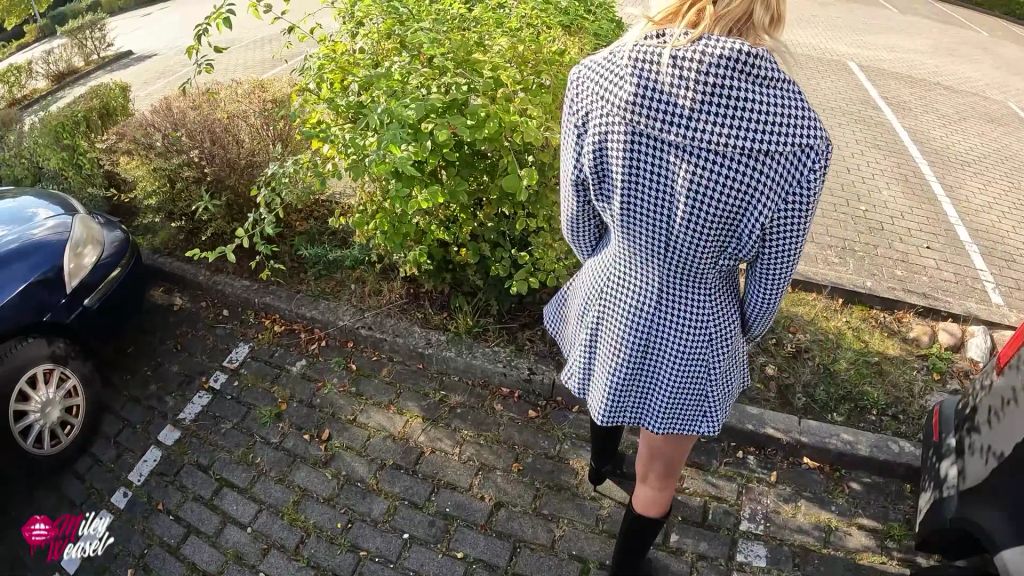 sexy foto nr. 1 von Perverses Schwein, nackt, gefesselt und Plug im Arsch!!
