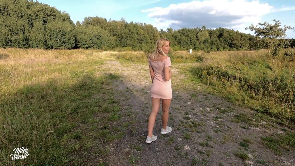 sexy foto nr. 1 von Nackt & Geil mit Plug im Arsch !!