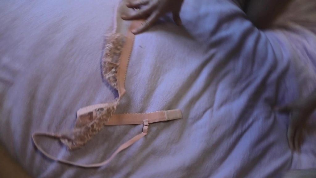 sexy foto nr. 10 von Überraschungsfick !! Frecher geht es nicht !!