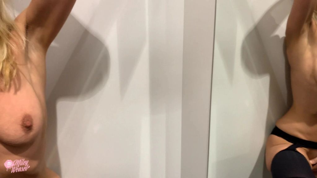 sexy foto nr. 5 von Total versaut!! Ferngesteuert Shopping...durfte ich das tun?