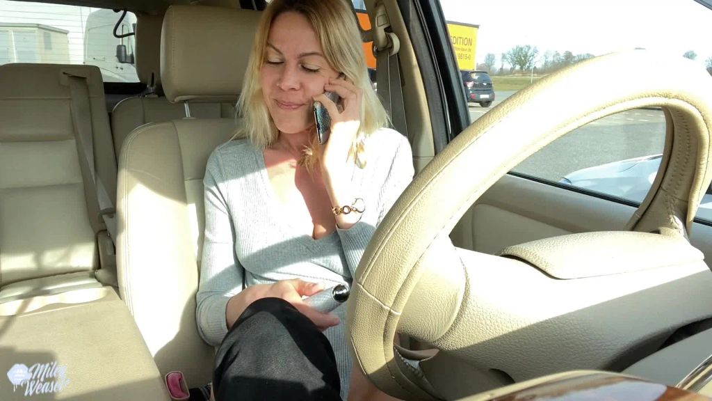 sexy foto nr. 8 von Im Auto !! Zu riskant ? Ach...völlig egal !!