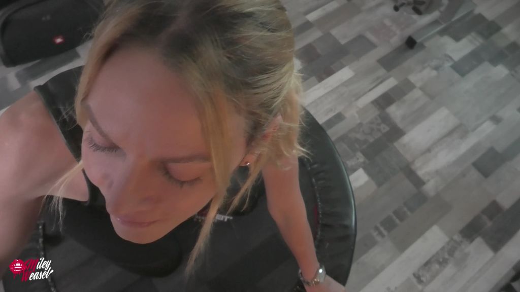 sexy foto nr. 1 von OMG!! Fickness statt Fitness !! Ich liebe es !!