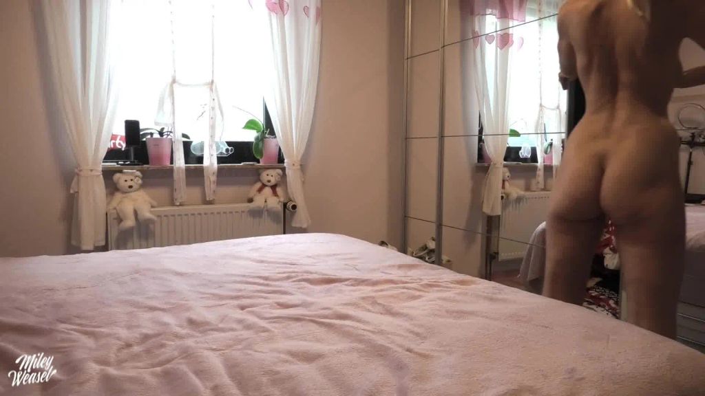 sexy foto nr. 3 von Elektriker spritzt mir einfach die Pussy voll !!