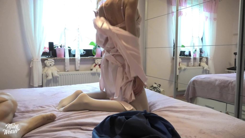 sexy foto nr. 7 von Elektriker spritzt mir einfach die Pussy voll !!