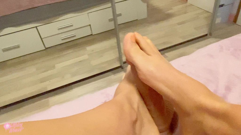 sexy foto nr. 8 von Meine Füße bringen dich zum abspritzen !!