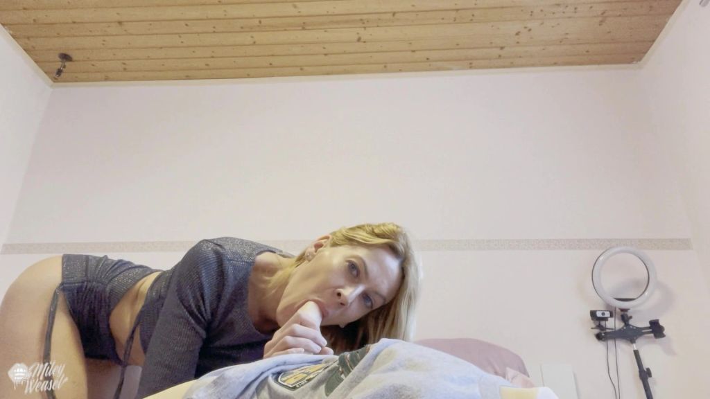 sexy foto nr. 2 von Geiler Fick mit neuer SexPuppe !!