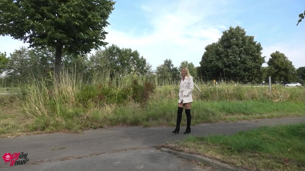 WTF!! Fickdate mitten an der Hauptstrasse !!