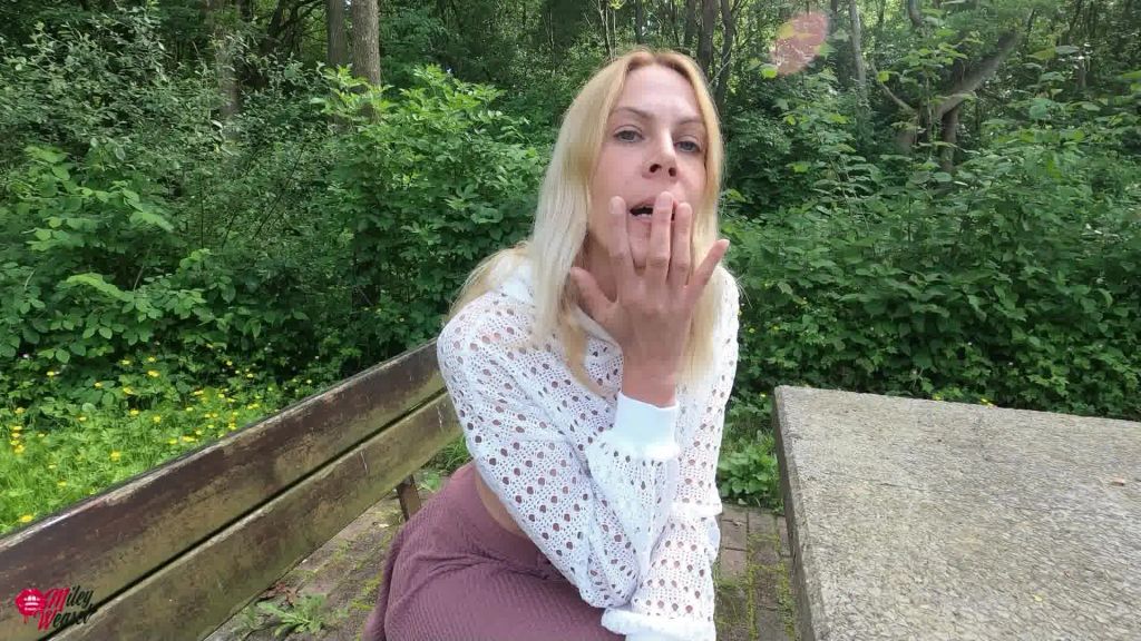 sexy foto nr. 7 von Mutig genug ? Fickst du mich am Strassenrand ??