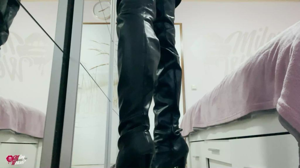 sexy foto nr. 2 von Deine geile Stiefelschlampe hat was für dich...