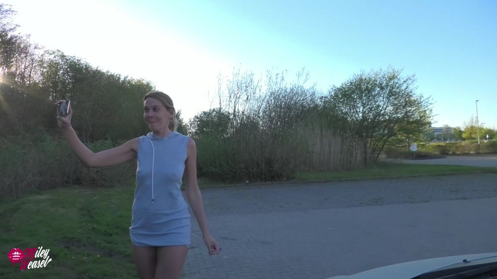 sexy foto nr. 2 von Versaute blonde Analschlampe lässt sich einfach von fremden