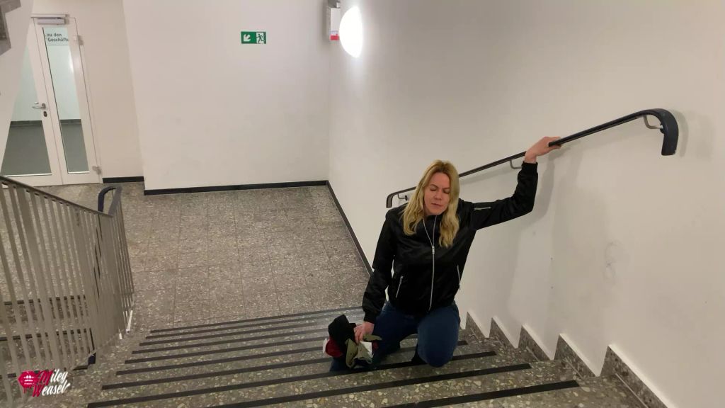 sexy foto nr. 3 von Ferngesteuerte Shoppingtour...Orgasmusgewitter extrem !!