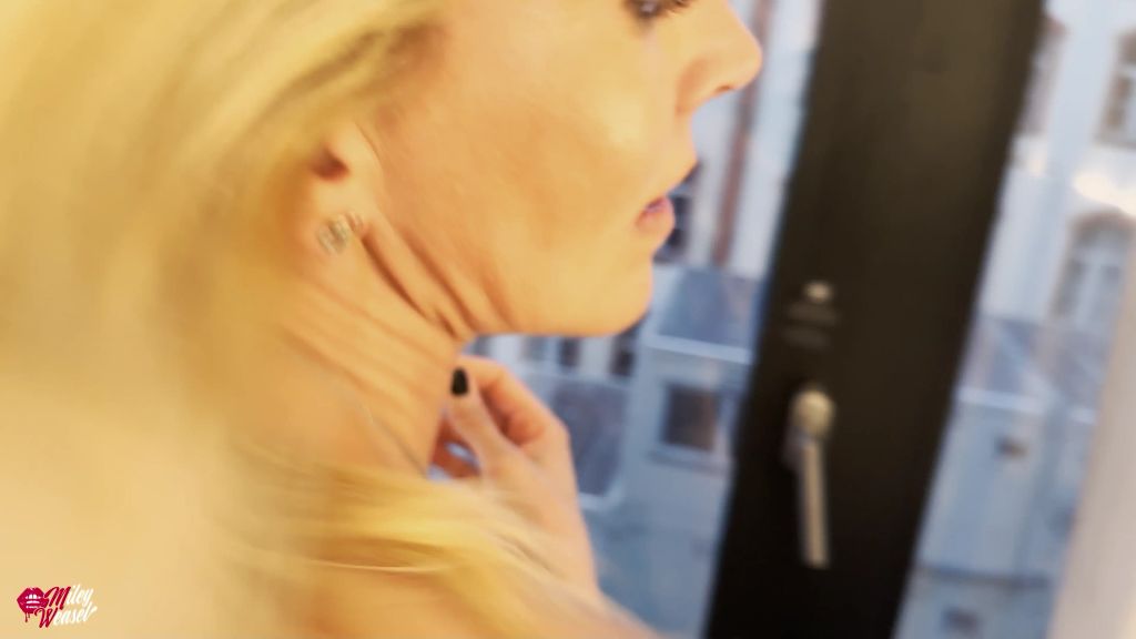 sexy foto nr. 8 von Fuck!! Fremder Typ in meinem Zimmer fickt mich am Fenster!!