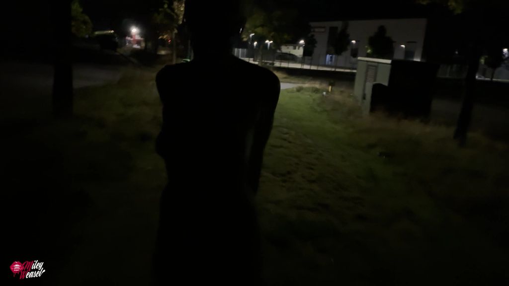 sexy foto nr. 7 von Öffentliche Demütigung...was macht die Sau nur mit mir ?