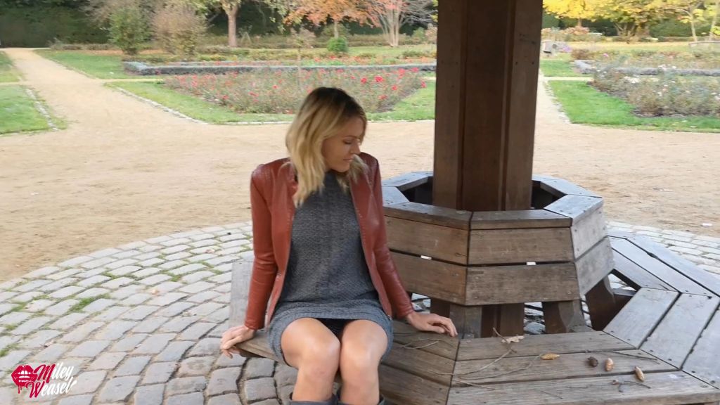 sexy foto nr. 10 von WOW!! Versaute Schlampe...Arschfick im Stadtpark !!