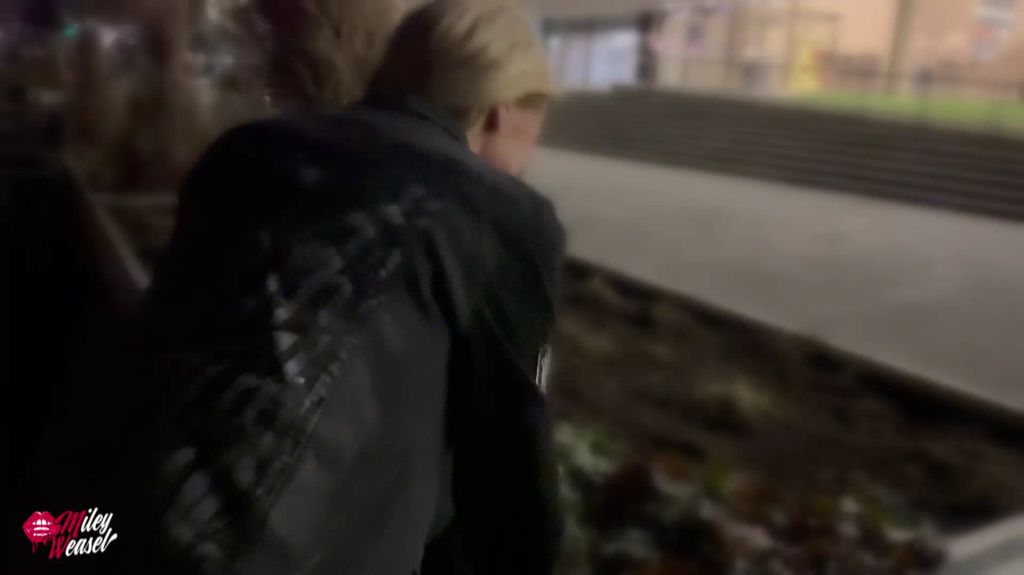 sexy foto nr. 1 von Nach dem Konzert...Fremder Typ spritzt Alles rein !!