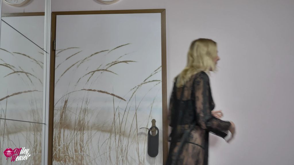 sexy foto nr. 1 von WTF !!! Damit hat der Pizzabote nicht gerechnet!! Heute wird