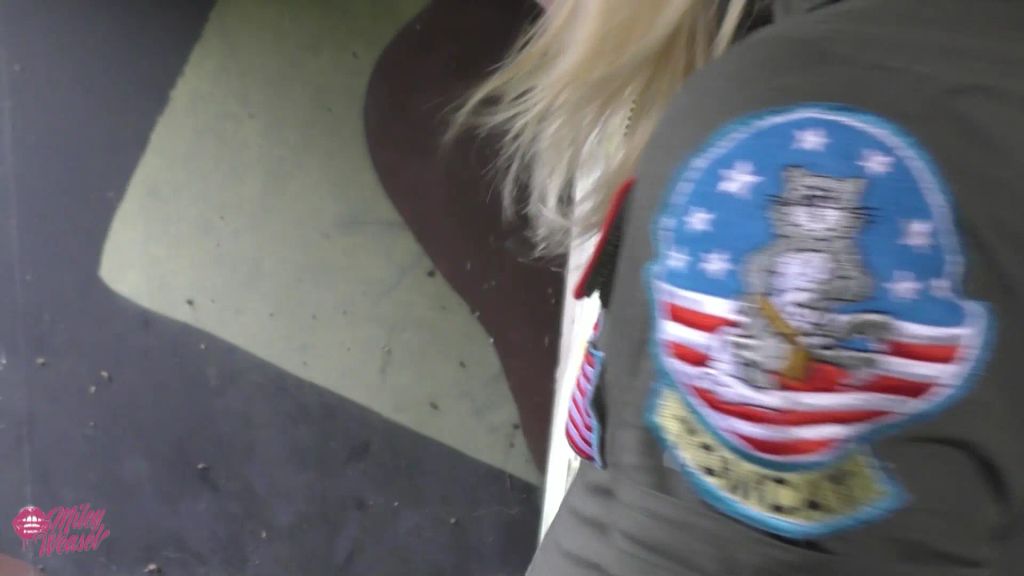 sexy foto nr. 4 von WTF !? Fremder Tourist kommt tief in meinem Arsch !!