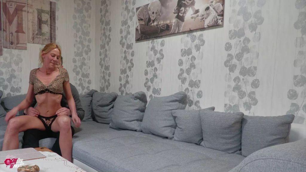sexy foto nr. 2 von Fremdfick mit jungen Typen..das muss unser Geheimnis bleiben