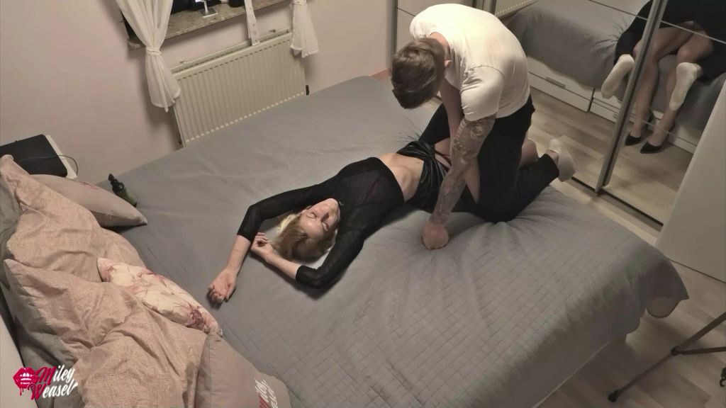 sexy foto nr. 1 von Premiere...sein erster Arschfick und er spritzt gleich rein!