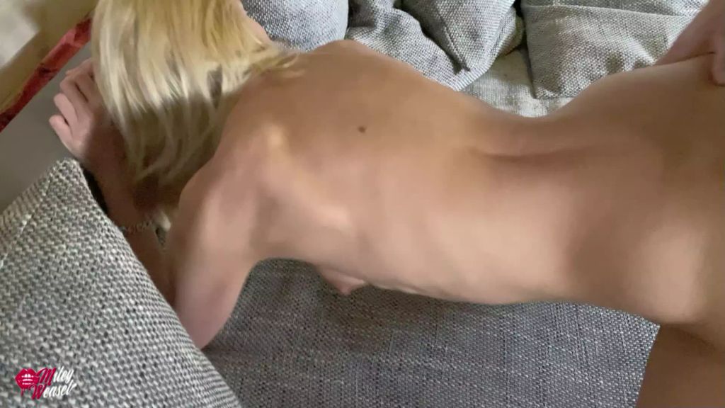 sexy foto nr. 9 von Notgeile Blondine vom Gärtner aufgebockt !!